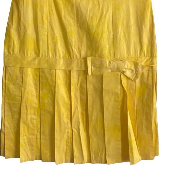 Toby Vintage Yellow Sleeveless dress with pleated bottom and Side bow. - Picture 3 of 7